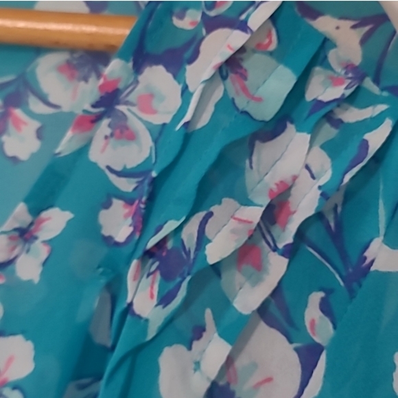 Torrid Sheer Floral Blouse - Picture 5 of 8